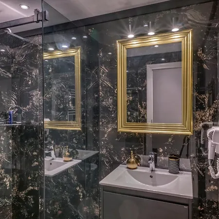 Апартаменти Moon