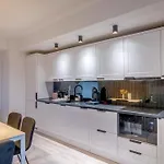 Moon Apartment *